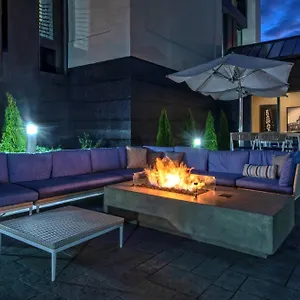 Courtyard By Marriott Vanderbilt West End Hotel